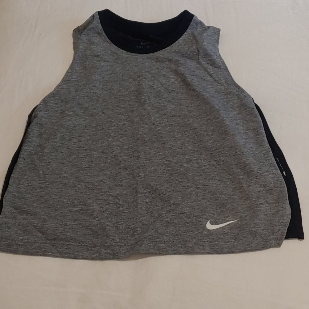Nike Dri-fit crop top